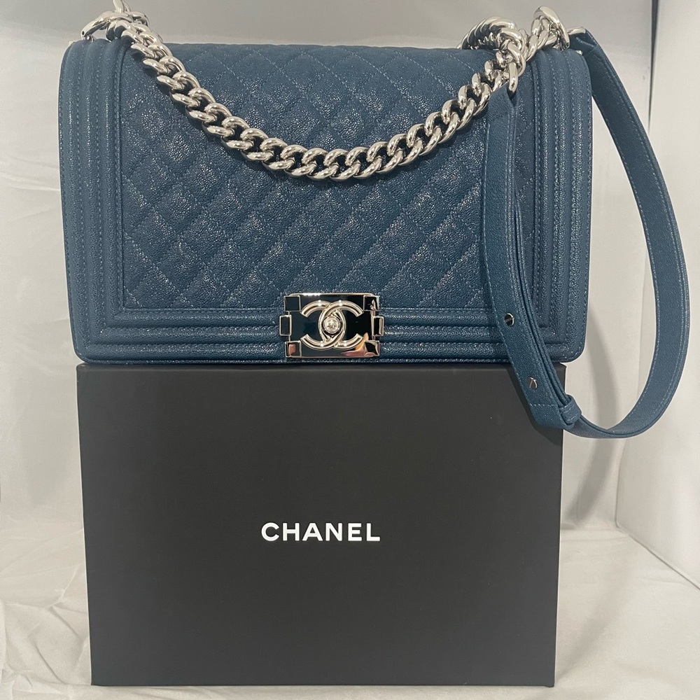 CHANEL 19B Medium Blue Caviar Boy Bag